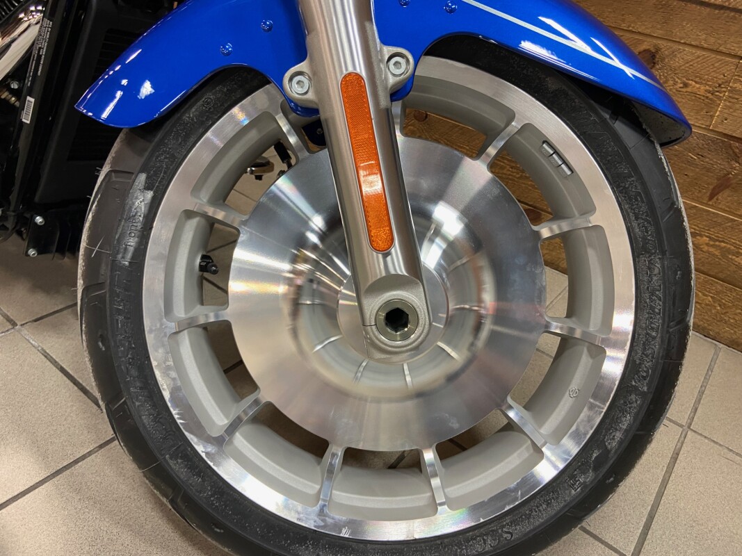 2025 Harley-Davidson Fat Boy Blue Burst FLFB - Photo 4