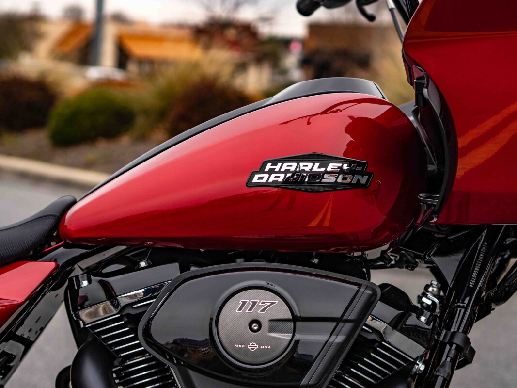 FLTRX 2025 Road Glide - Photo 10