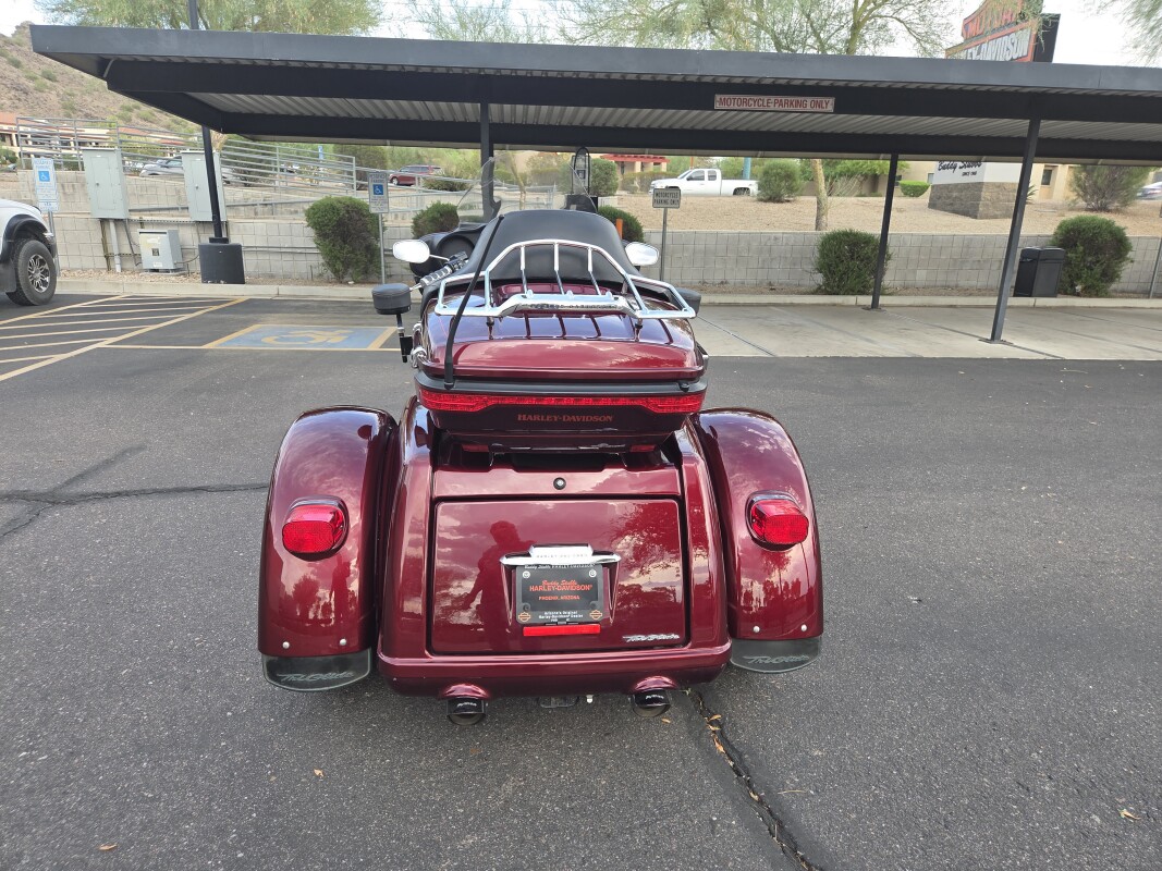 FLHTCUTG 2015 Tri Glide Ultra - Photo 3