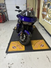 2020 Harley-Davidson® Road Glide® Limited Zephyr Blue/Black Sunglo thumb 3