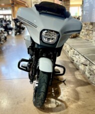 2025 FLHX - Street Glide thumb 2