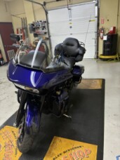 2020 Harley-Davidson® Road Glide® Limited Zephyr Blue/Black Sunglo thumb 2