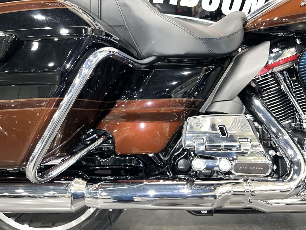 2019 Harley-Davidson CVO Limited FLHTKSE - Photo 7