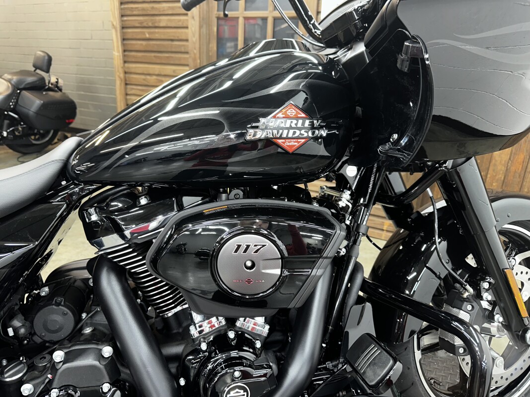 2025 Harley-Davidson Road Glide MDNGHT FIRSTORM - Photo 2