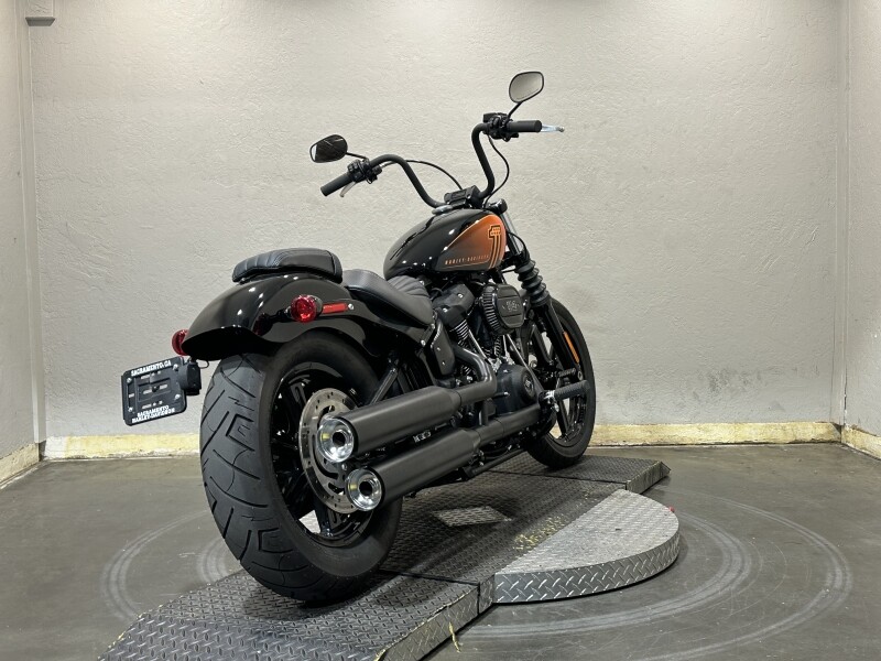 Harley-Davidson Street Bob 114 2023 FXBBS 051852N BLACK - Photo 2