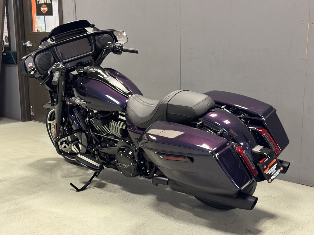 FLHX 2025 Street Glide - Photo 6