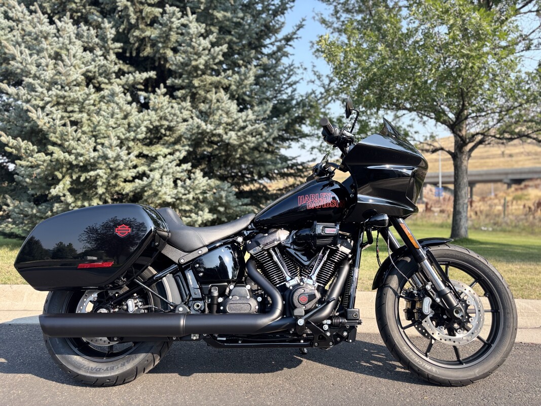 2025 Harley-Davidson Low Rider ST Vivid Black
