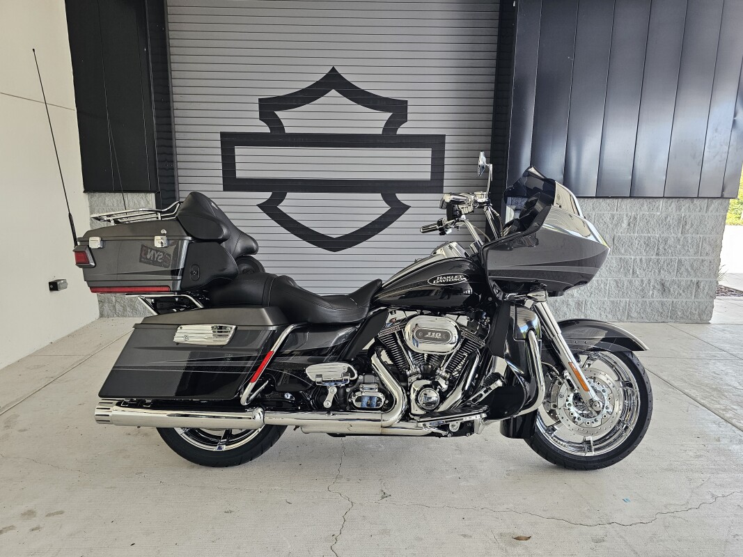 2011 Harley-Davidson CVO Road Glide Ultra