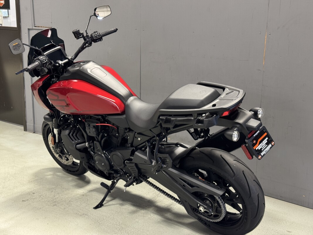 RA1250ST 2025 Pan America 1250 ST - Photo 6
