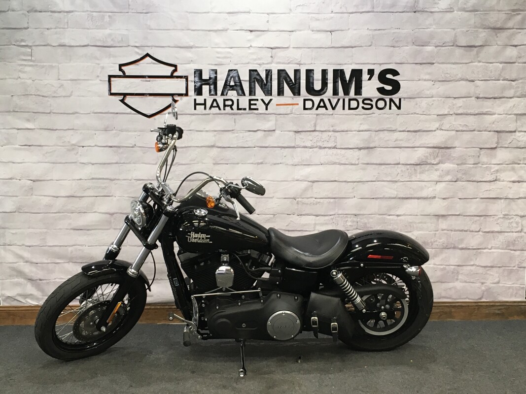 2016 Harley-Davidson Street Bob Vivid Black FXDB - Photo 6