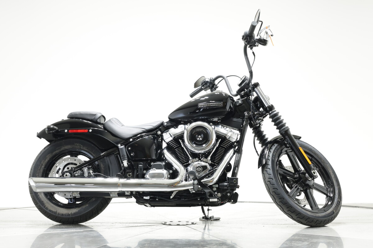 2025 Harley-Davidson FXBB Street Bob in Vivid Black with 10 miles