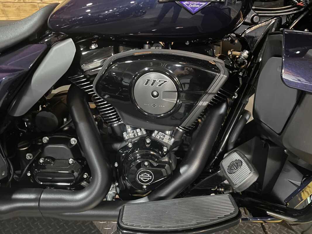 Harley-Davidson Street Glide Ultra 2025 FLHXU MYSTIC SHIFT - Photo 2