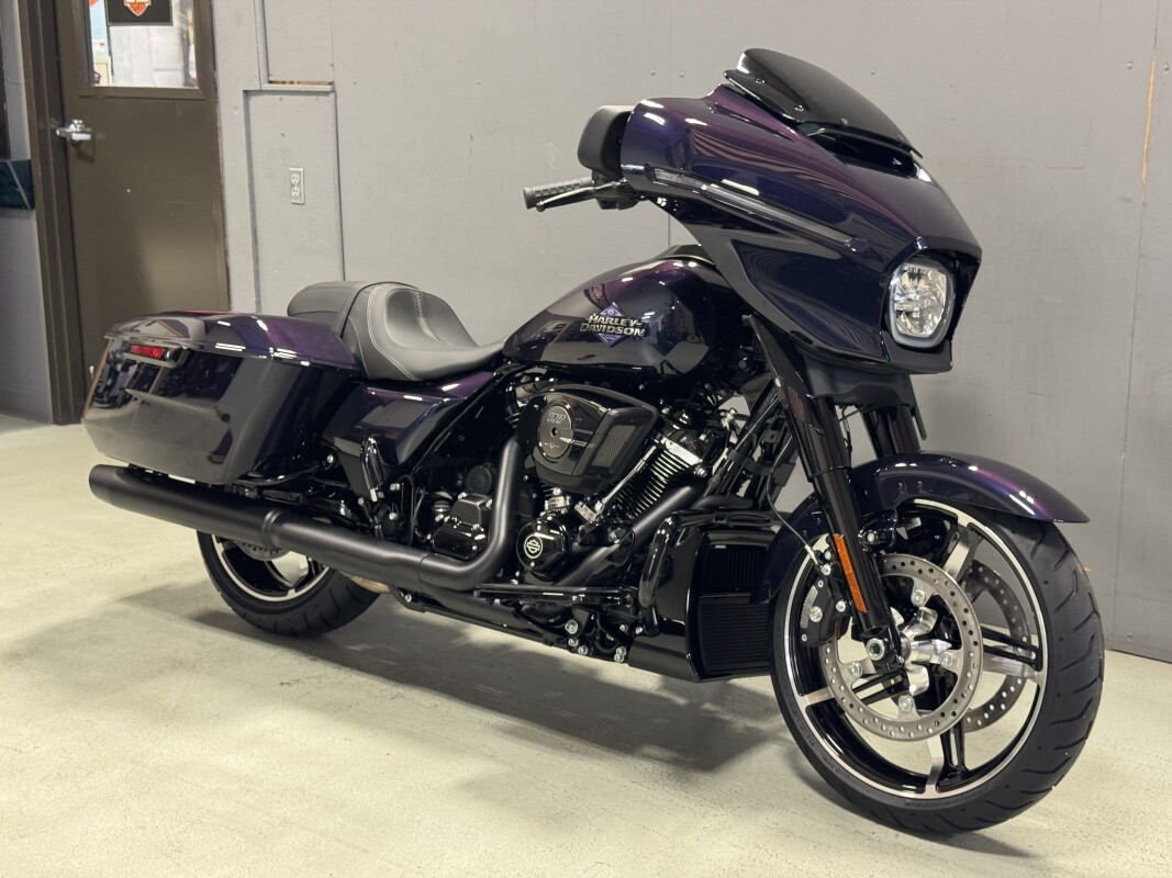 FLHX 2025 Street Glide - Photo 3