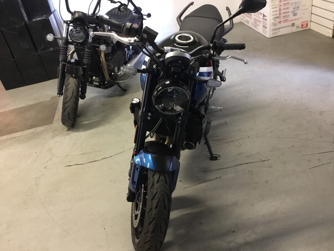2025 Triumph Trident 660 Jet Black - Photo 6