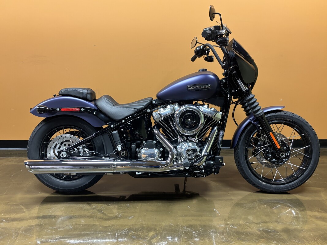 FXBB 2025 Street Bob