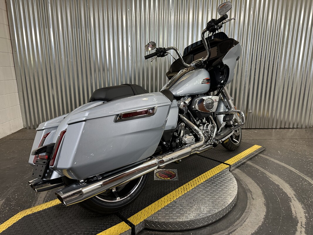 2025 Harley-Davidson Road Glide Atlas Silver Metallic - Photo 8