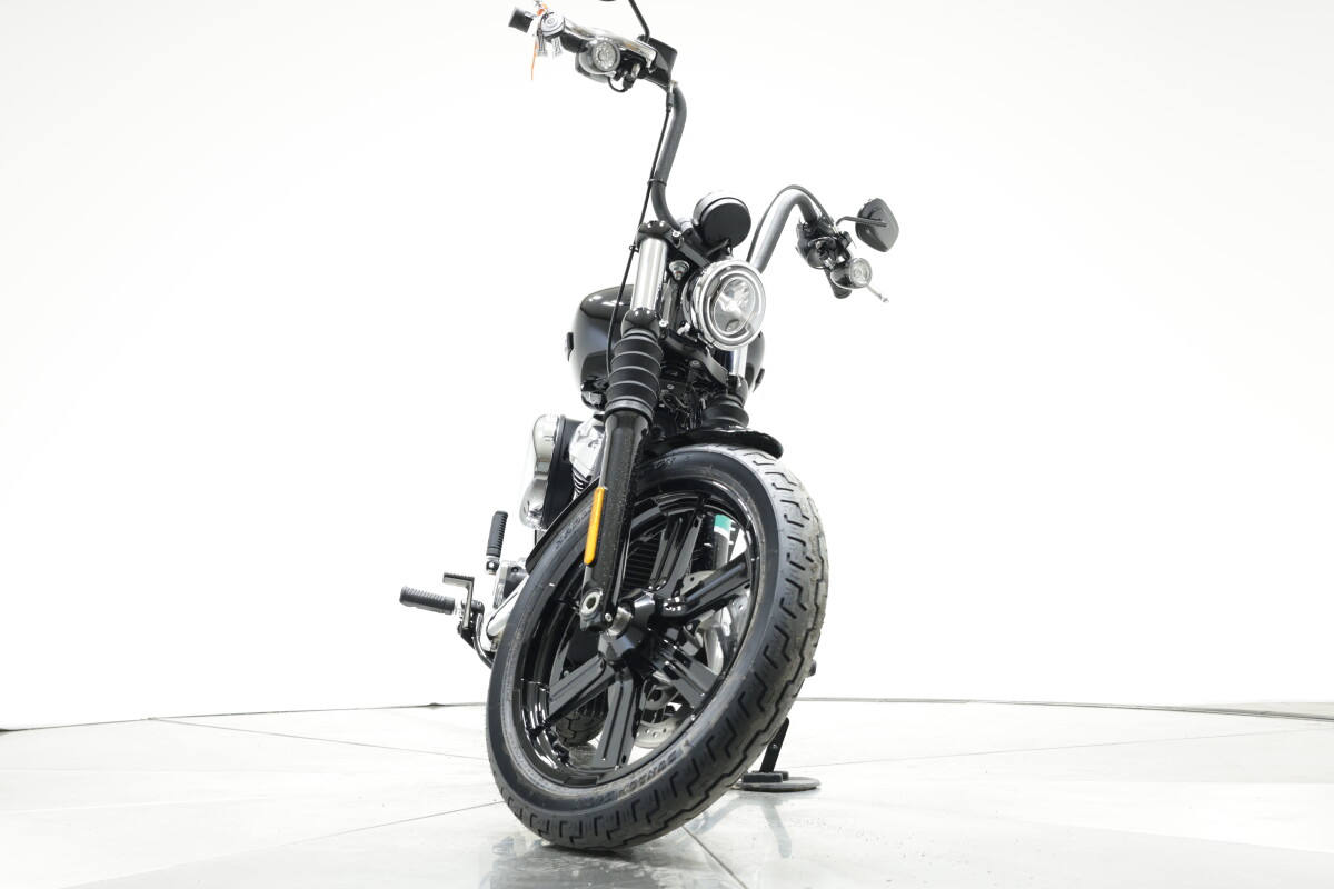 2025 Harley-Davidson FXBB Street Bob in Vivid Black with 10 miles - Photo 4