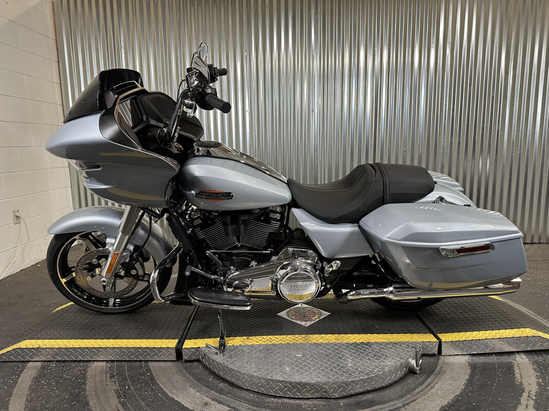 2025 Harley-Davidson Road Glide Atlas Silver Metallic - Photo 5
