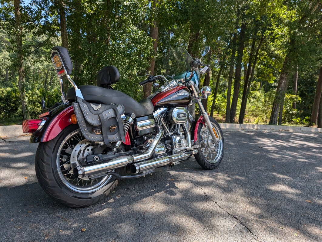 FXDC 2012 Super Glide Custom - Photo 7