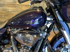 Harley-Davidson® Street Glide® 2025 FLHX T41-25 Mystic Shift thumb 3