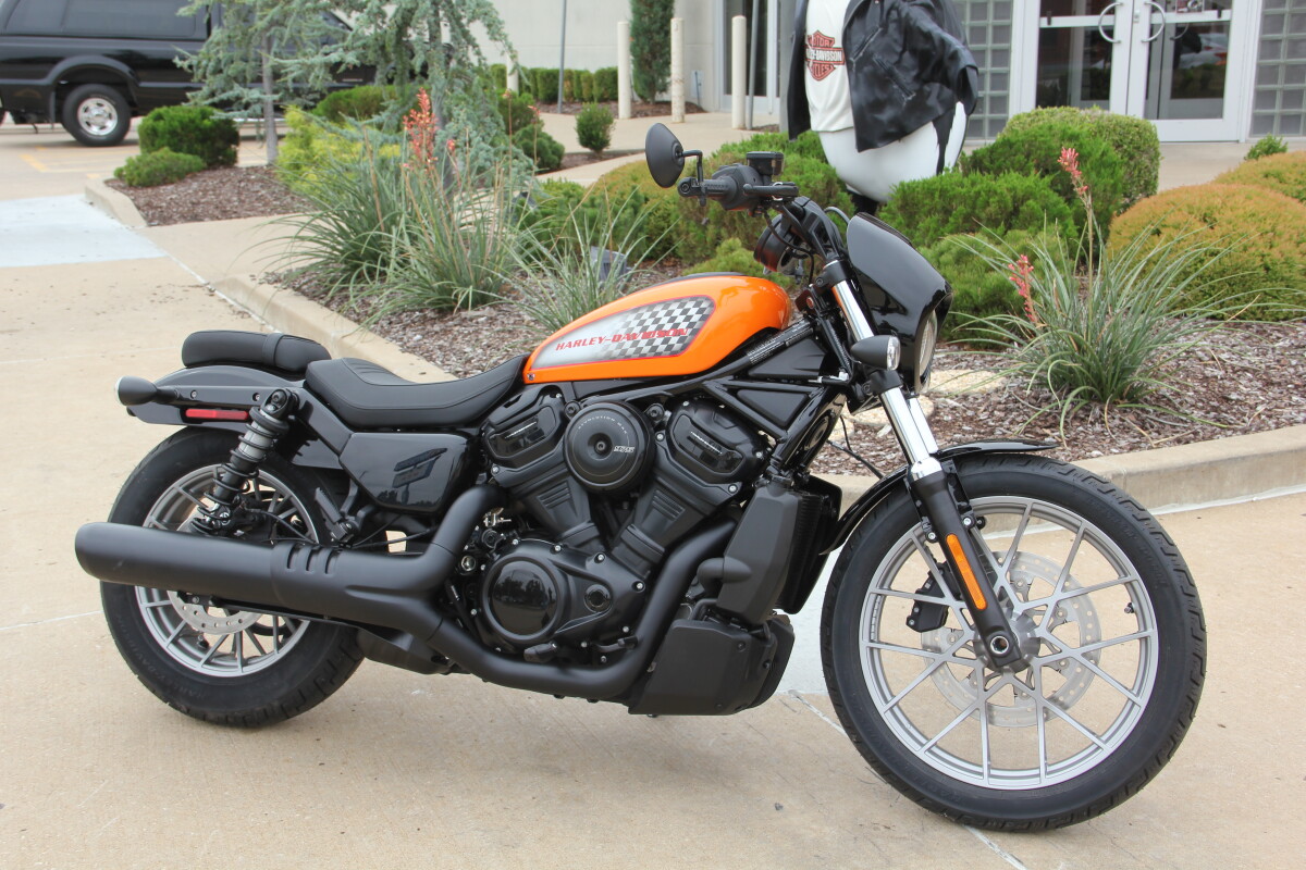 2025 Harley-Davidson Nightster Special Custom Paint - Photo 4
