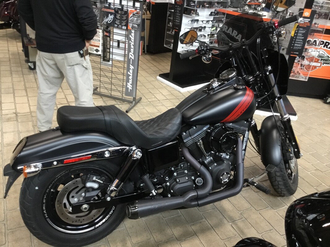 2017 Harley-Davidson Fat Bob Black Denim