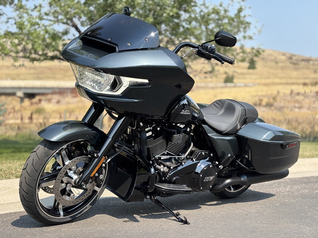 2025 Harley-Davidson Road Glide Iron Horse Metallic - Photo 5