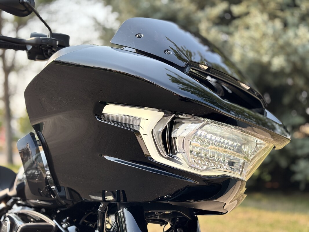 2025 Harley-Davidson Road Glide Vivid Black - Photo 9