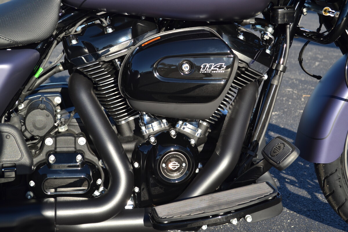 2025 Harley-Davidson Road Glide 3 Purple Abyss Denim - FLTRT - Photo 6