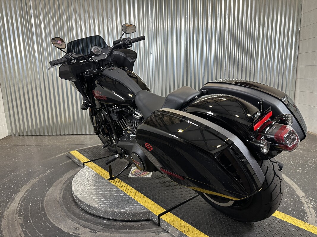 2025 Harley-Davidson Low Rider ST Vivid Black - Black Finish - Photo 6