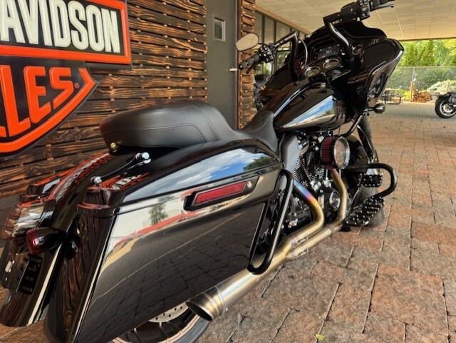 2022 Harley Davidson Road Glide ST FLTRXST - Photo 3