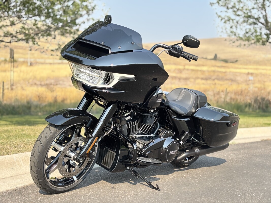 2025 Harley-Davidson Road Glide Vivid Black - Photo 5