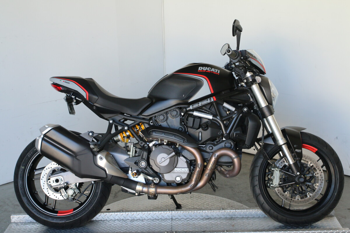 2019 Ducati Monster 821 Stealth