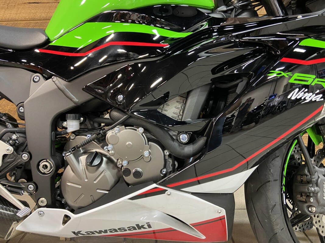 2022 Kawasaki Ninja ZX-6R ABS KRT Edition Lime Green/Ebony/Pearl Blizzard White - Photo 3
