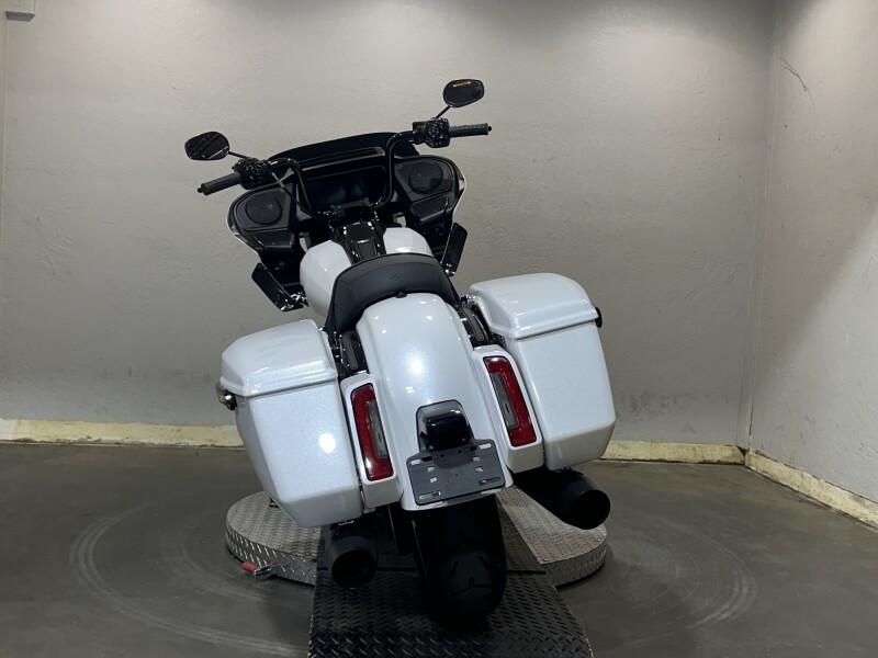 Harley-Davidson Road Glide 2025 FLTRX 84641437 WHITE ONYX PRL - Photo 6
