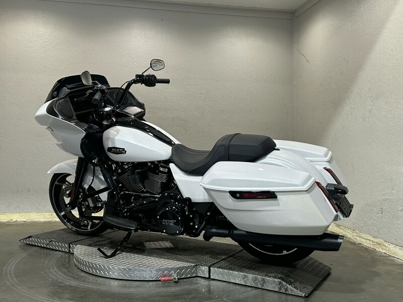 Harley-Davidson Road Glide 2025 FLTRX 84641441 WHITE ONYX PRL - Photo 8