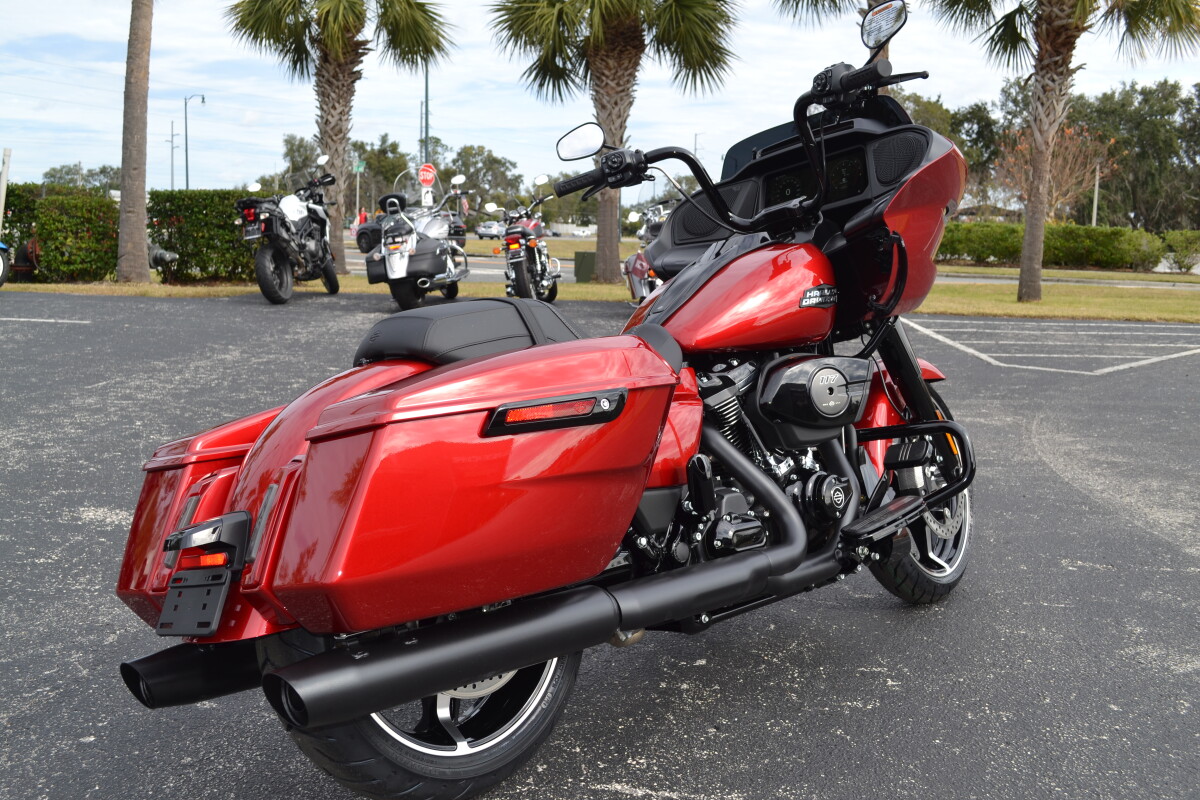 FLTRX 2025 Road Glide - Photo 6