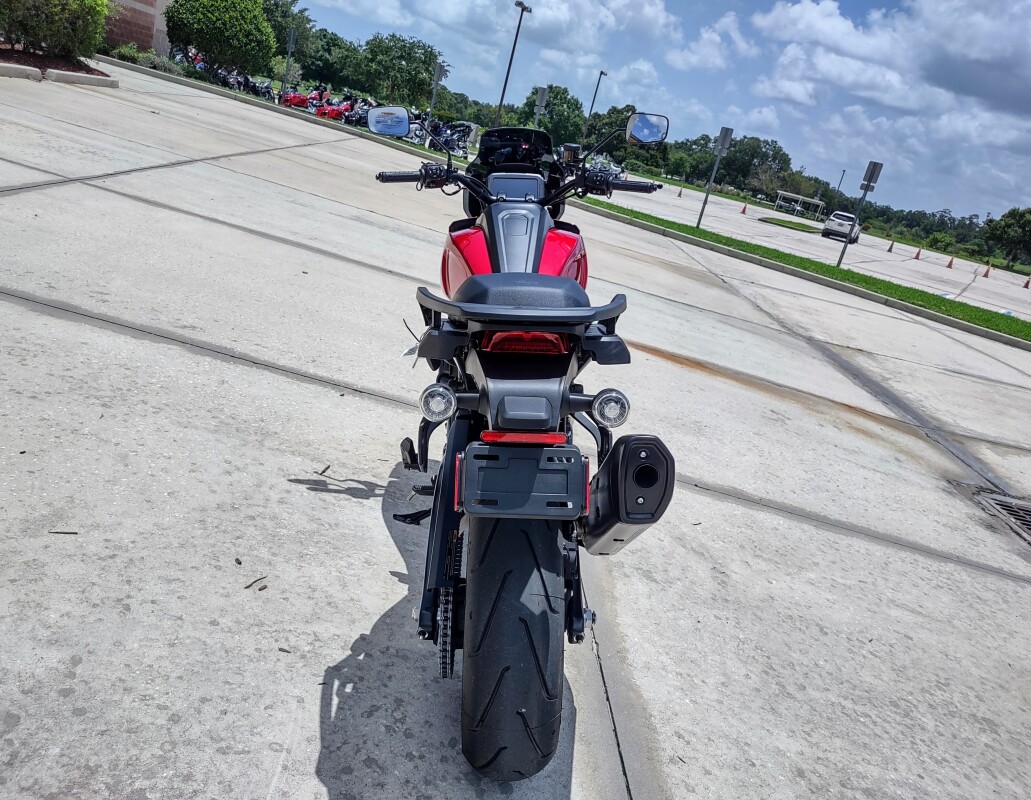 Pan America 1250 ST - Photo 5