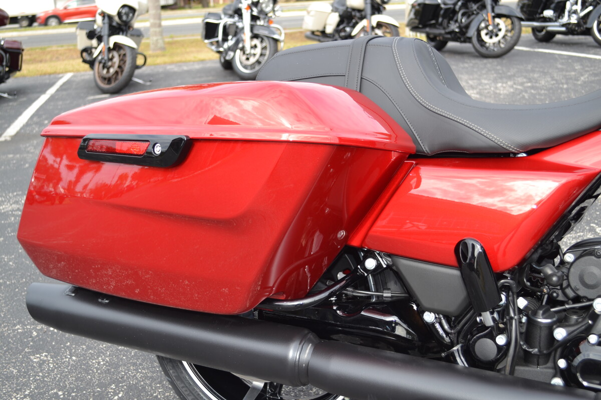 FLTRX 2025 Road Glide - Photo 5