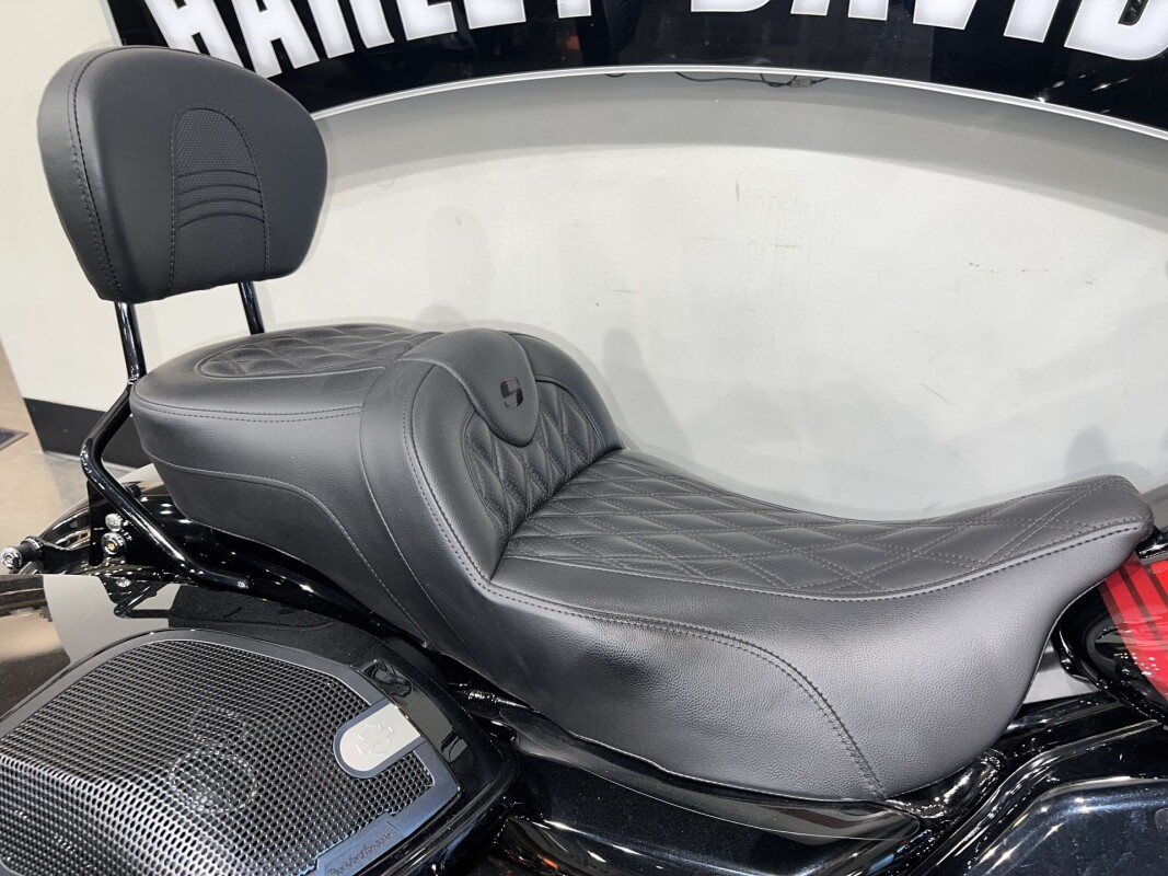 2021 Harley-Davidson CVO Road Glide FLTRXSE - Photo 6