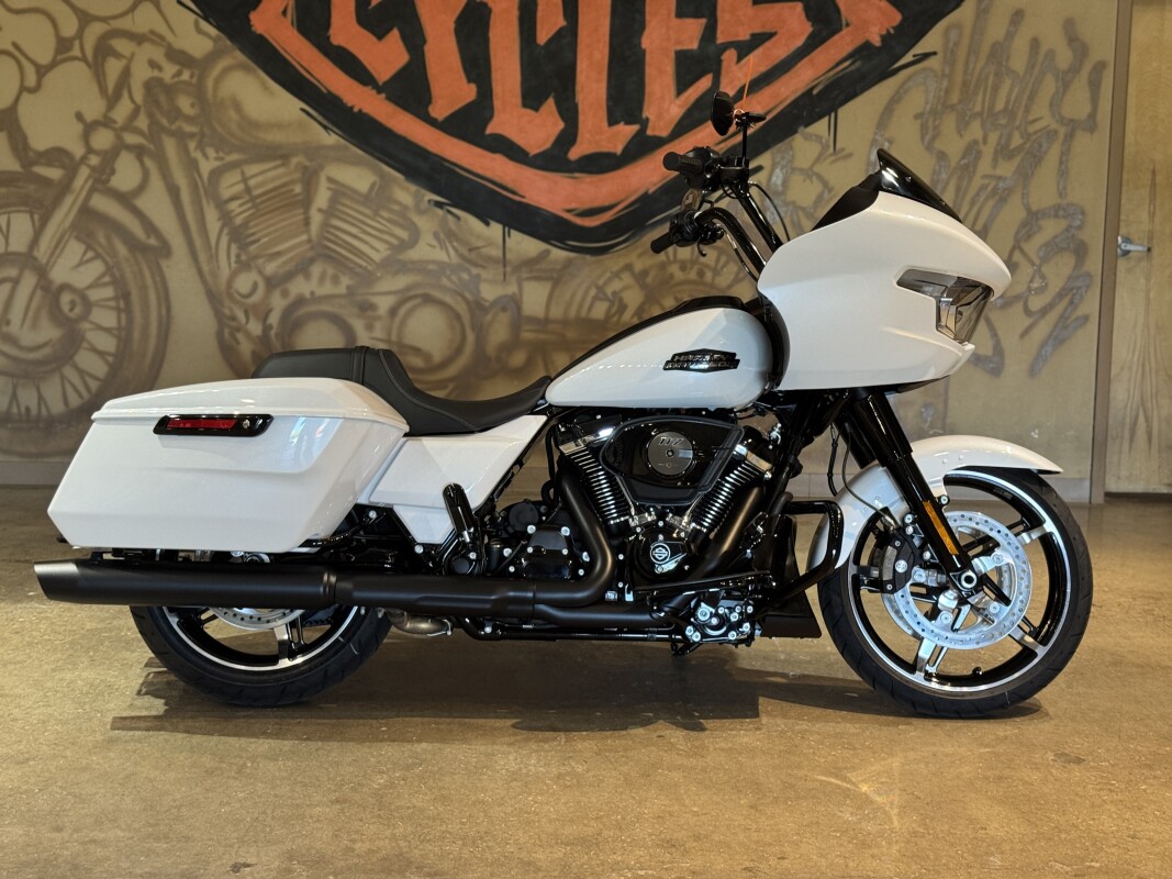 FLTRX 2025 Road Glide