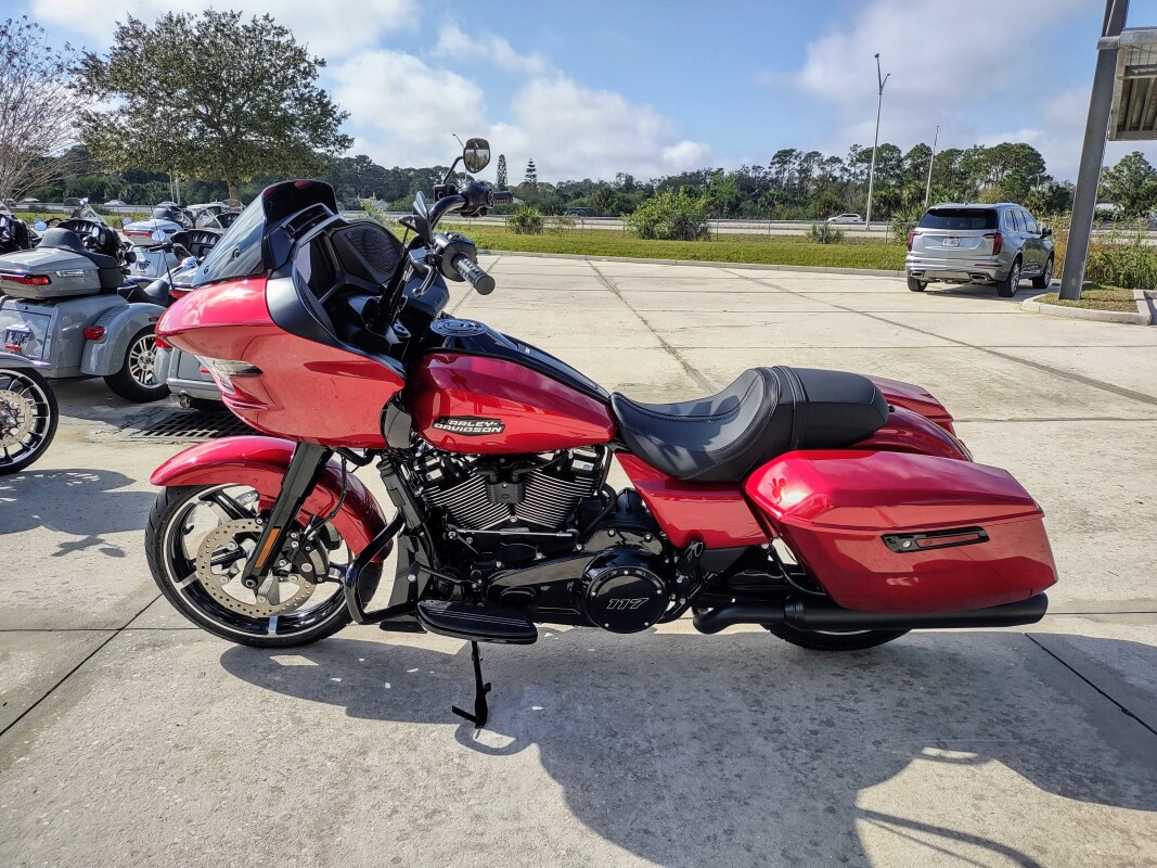 Road Glide - Photo 8