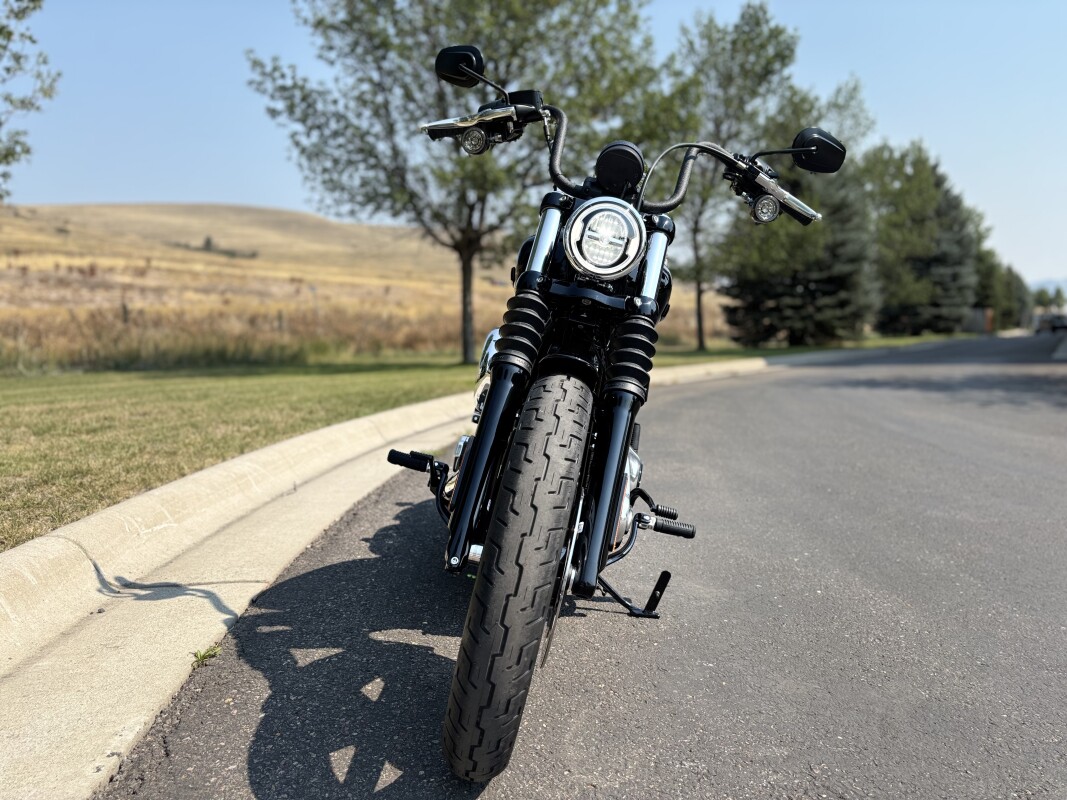 2025 Harley-Davidson Street Bob Vivid Black w/Cast Wheels - Photo 7