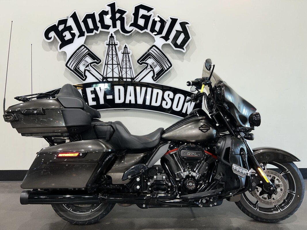 2018 Harley-Davidson CVO Limited FLHTKSE