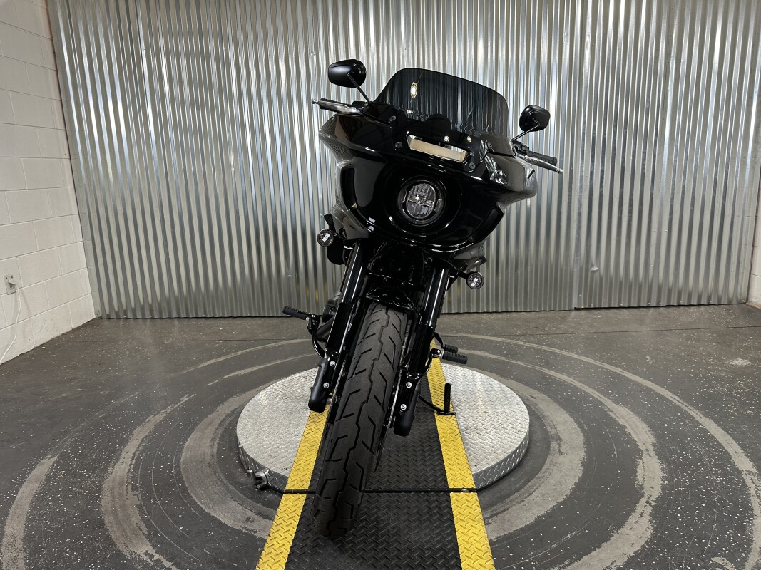 2025 Harley-Davidson Low Rider ST Vivid Black - Black Finish - Photo 3