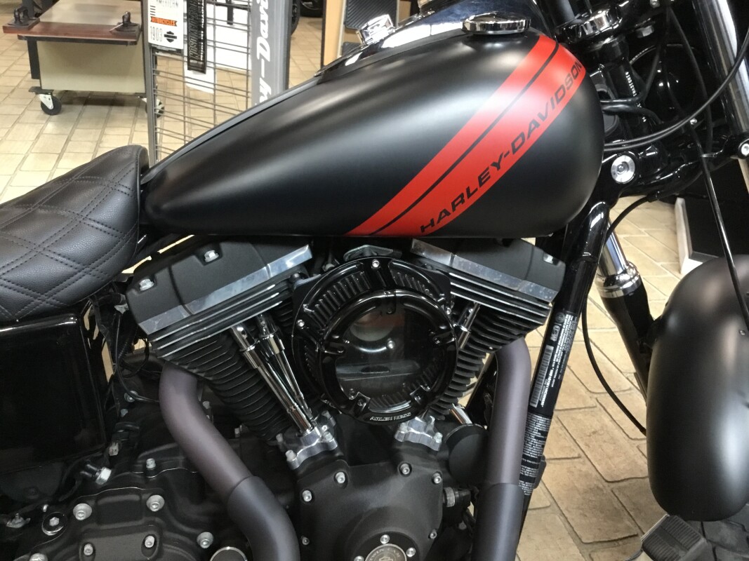 2017 Harley-Davidson Fat Bob Black Denim - Photo 2