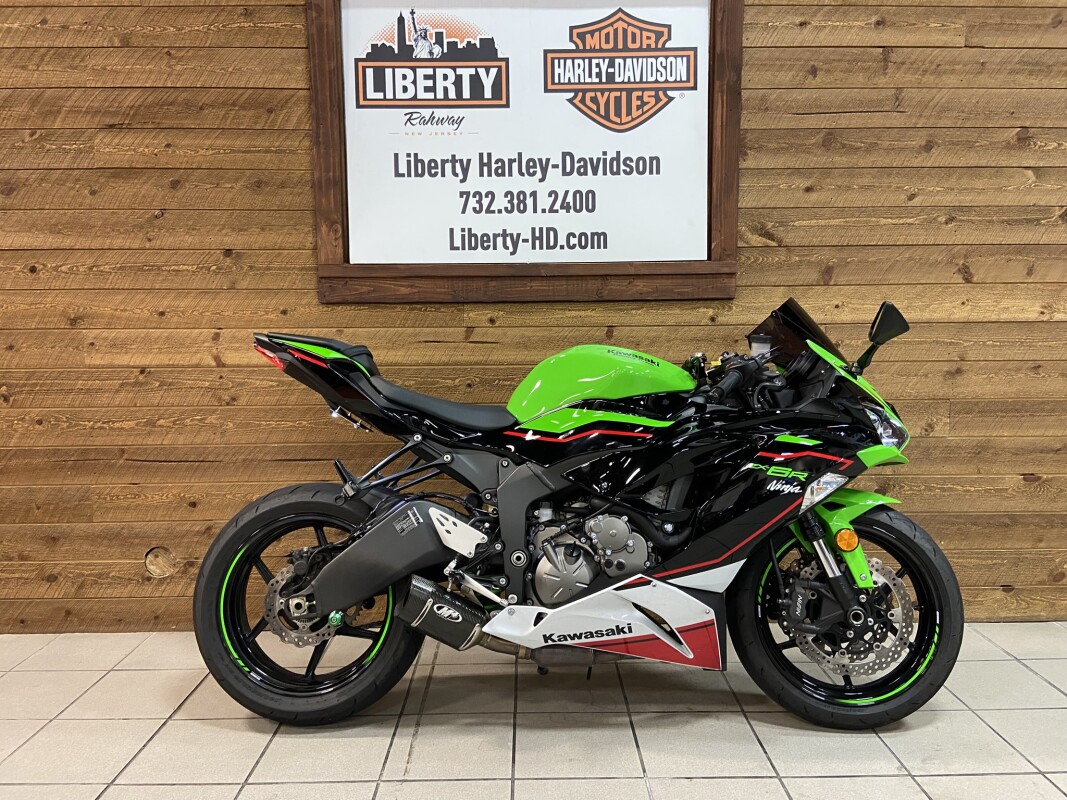 2022 Kawasaki Ninja ZX-6R ABS KRT Edition Lime Green/Ebony/Pearl Blizzard White