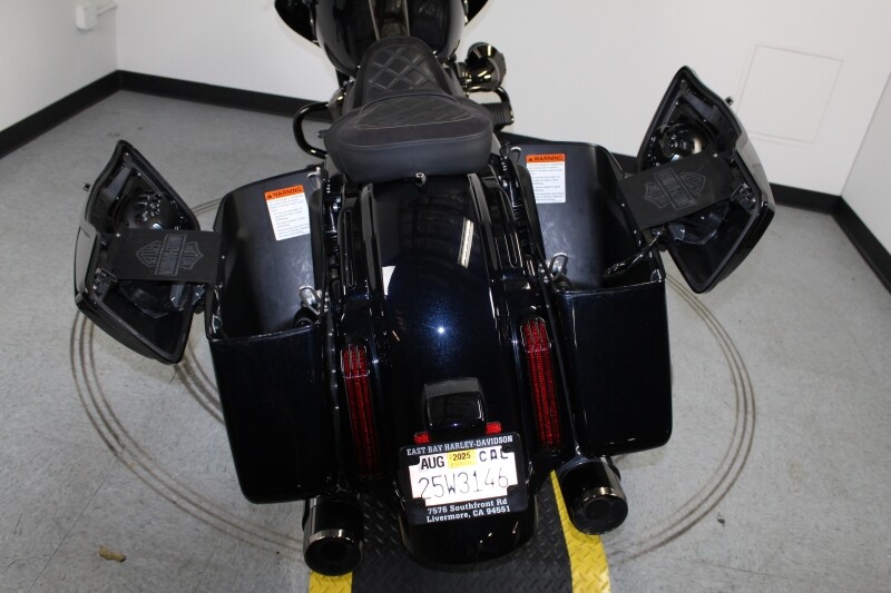 Harley-Davidson CVO Road Glide 2022 FLTRXSE 954606B BLUE STEEL - Photo 8