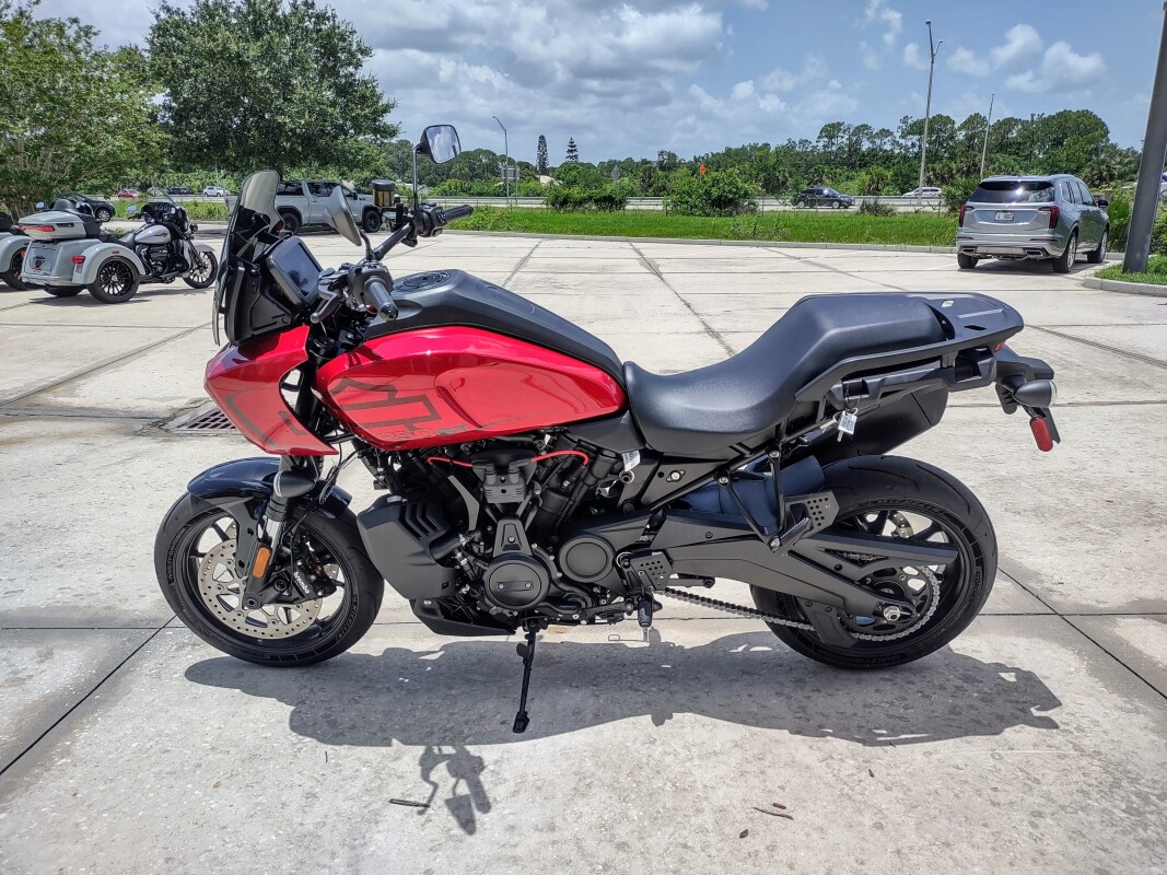 Pan America 1250 ST - Photo 8