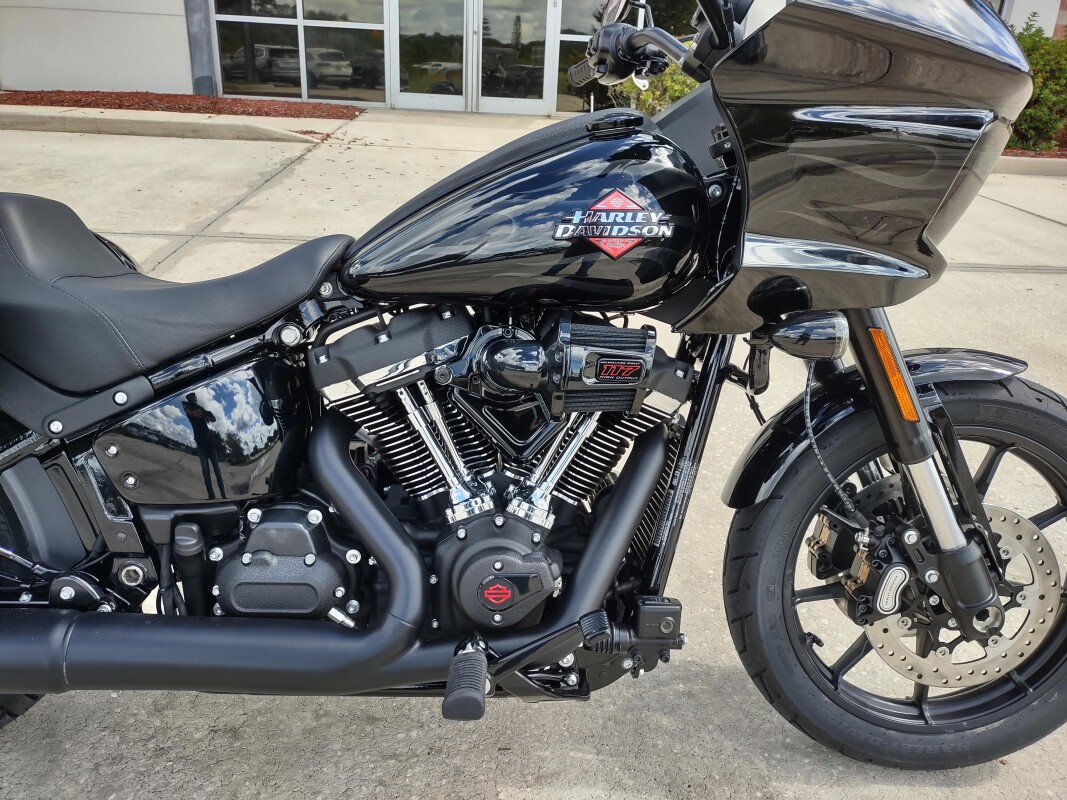 Low Rider ST - Photo 3